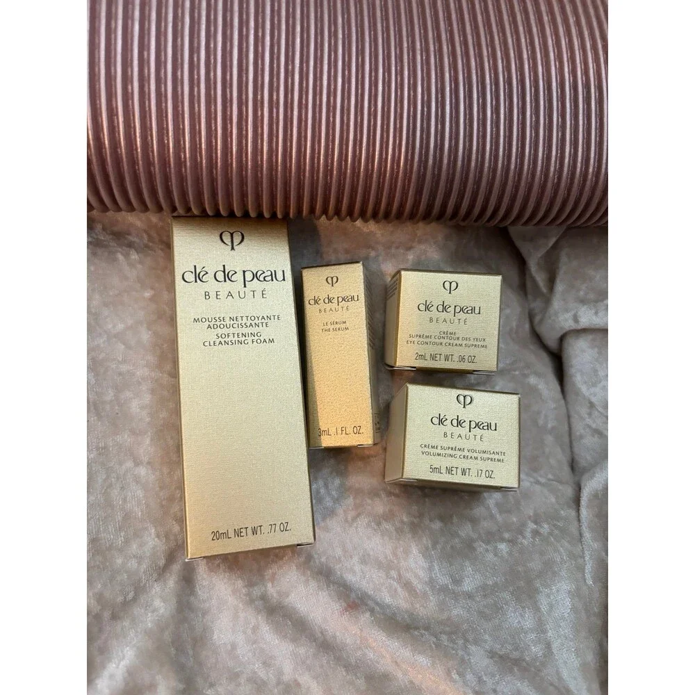 Cle de peau set of 4 plus bag - Picture 3 of 5
